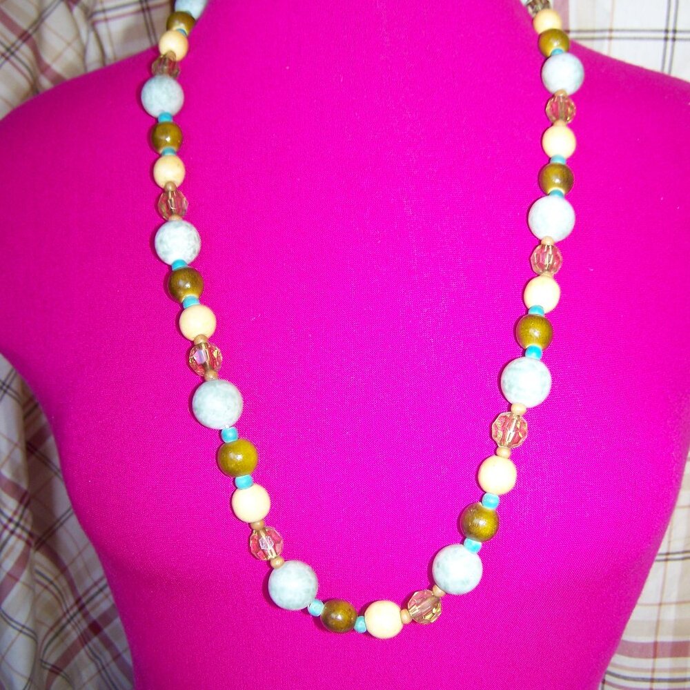 Green and Brown Beaded Necklace